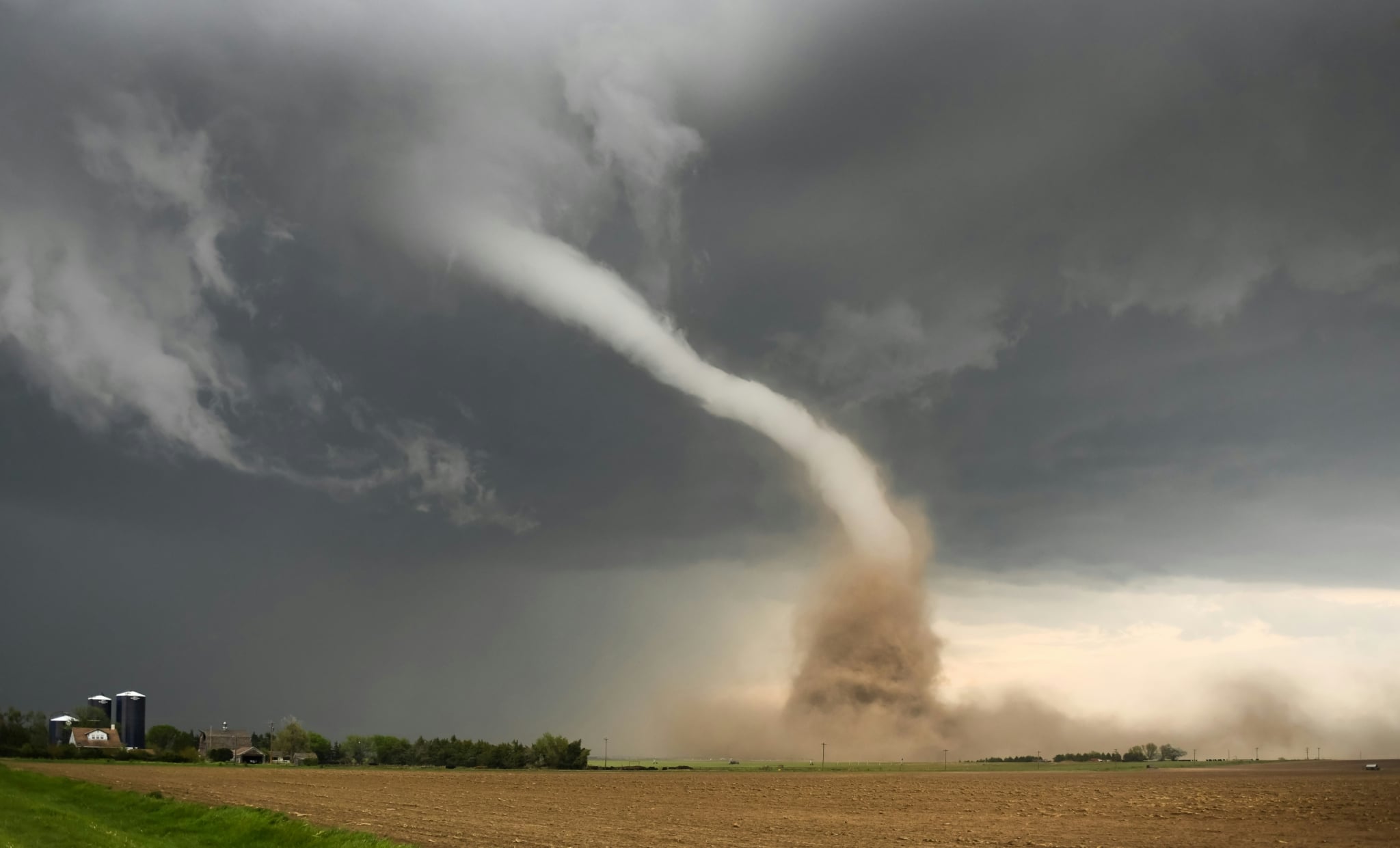 5 Best Ways to Prepare for Tornado Season